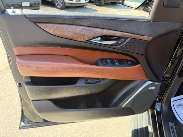 Cadillac Escalade ESV Premium 4WD 2015