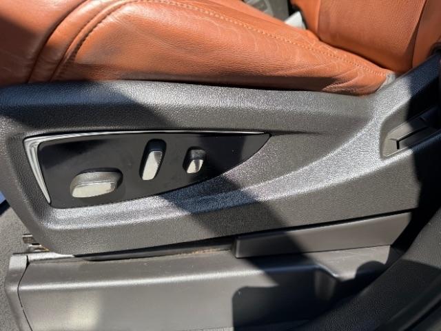 Cadillac Escalade ESV Premium 4WD 2015