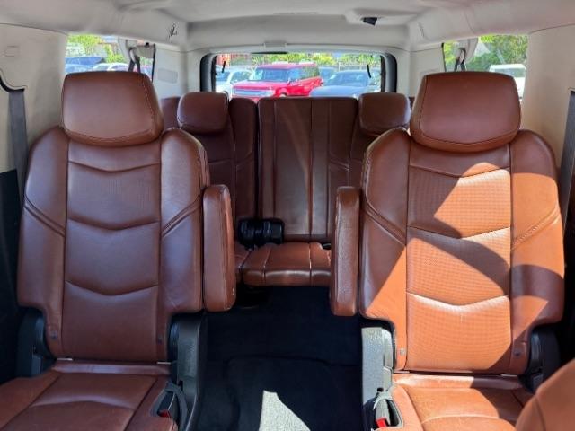 Cadillac Escalade ESV Premium 4WD 2015