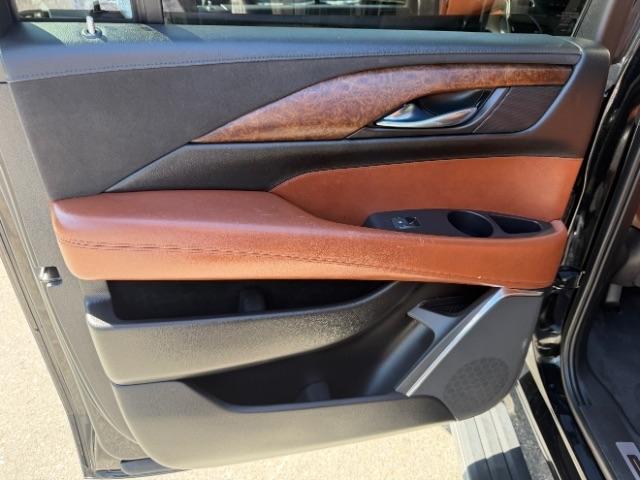 Cadillac Escalade ESV Premium 4WD 2015