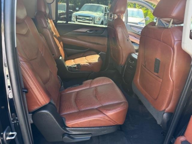 Cadillac Escalade ESV Premium 4WD 2015