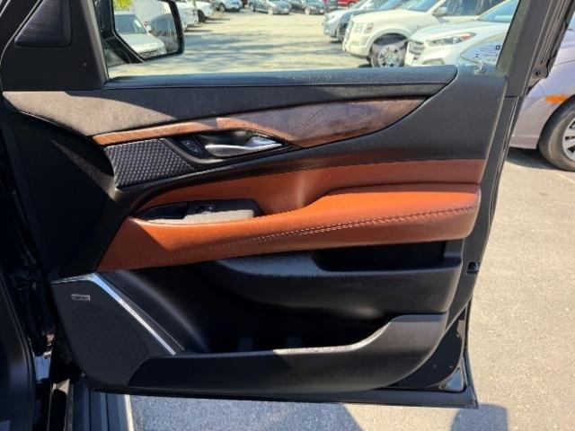 Cadillac Escalade ESV Premium 4WD 2015