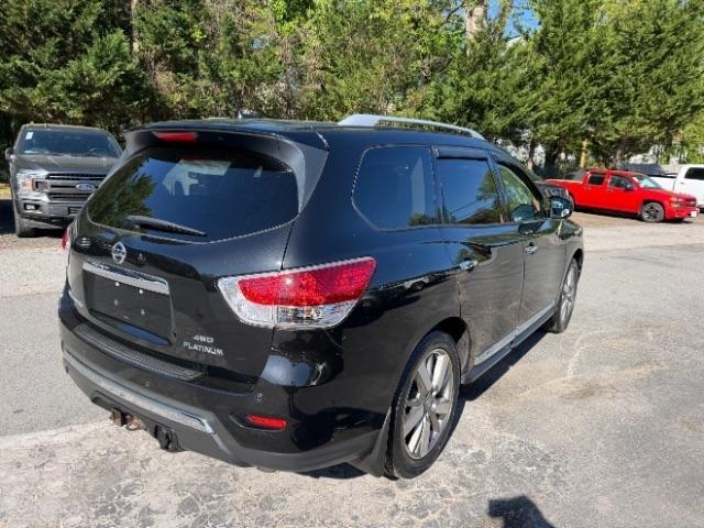 Nissan Pathfinder Platinum 4WD 2016