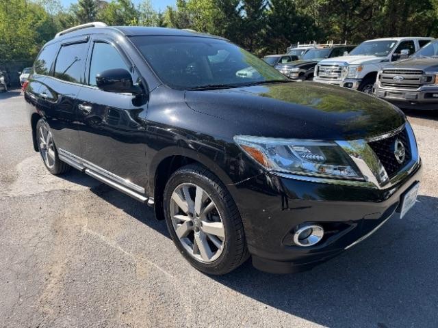 Nissan Pathfinder Platinum 4WD 2016