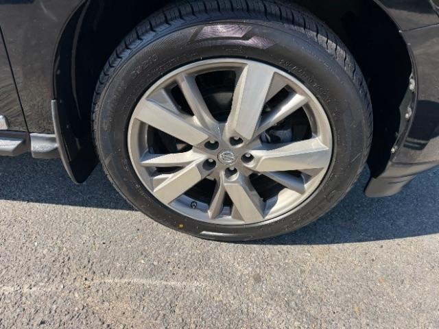 Nissan Pathfinder Platinum 4WD 2016