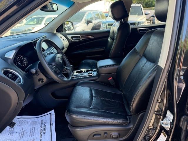 Nissan Pathfinder Platinum 4WD 2016