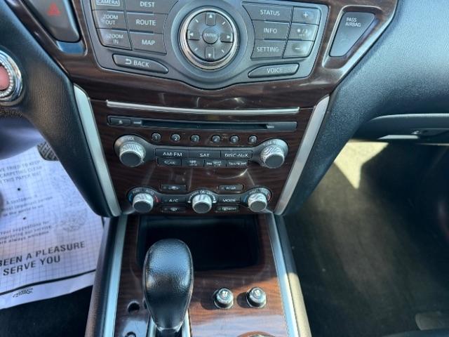 Nissan Pathfinder Platinum 4WD 2016