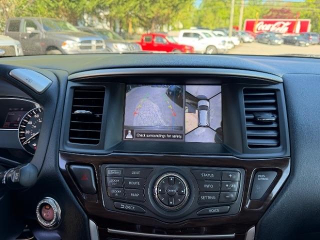 Nissan Pathfinder Platinum 4WD 2016