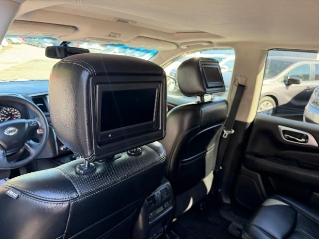 Nissan Pathfinder Platinum 4WD 2016