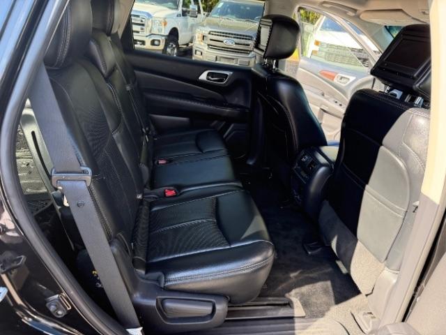 Nissan Pathfinder Platinum 4WD 2016