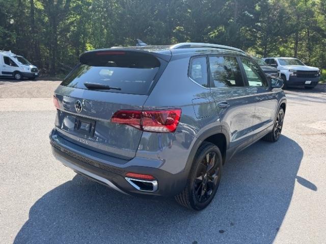 Volkswagen Taos Comfortline 2024