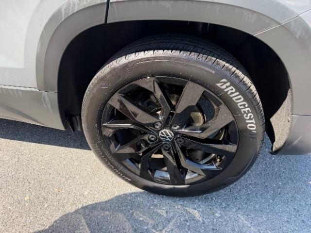 Volkswagen Taos Comfortline 2024