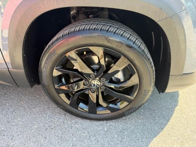 Volkswagen Taos Comfortline 2024