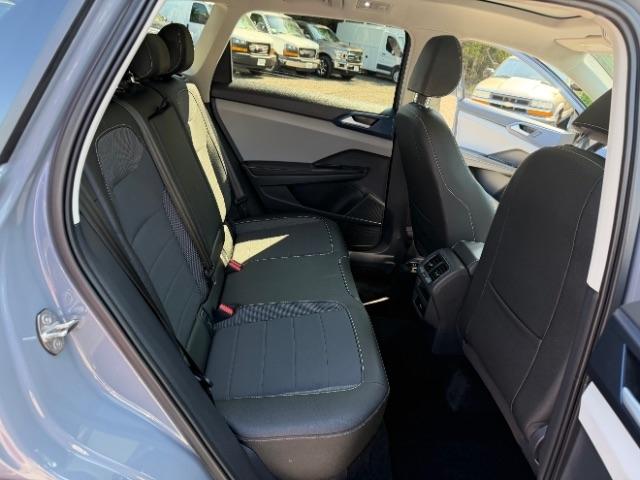 Volkswagen Taos Comfortline 2024