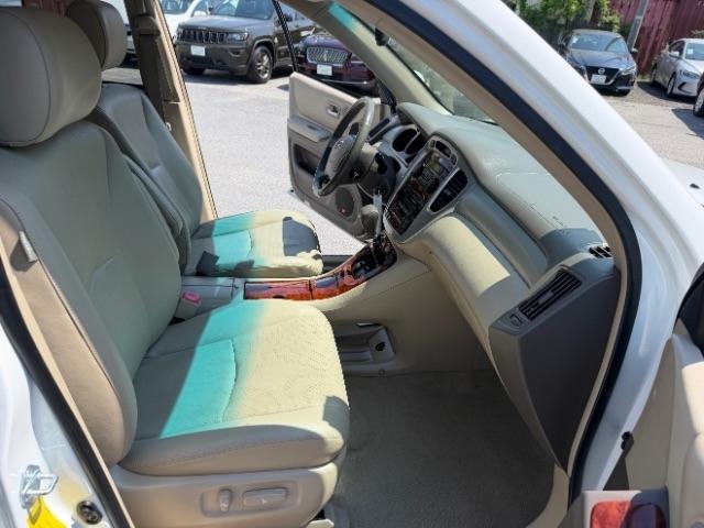 Toyota Highlander Limited V6 4WD 2006