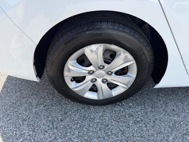 Hyundai Elantra SE 6AT 2016