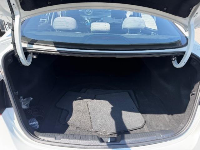 Hyundai Elantra SE 6AT 2016