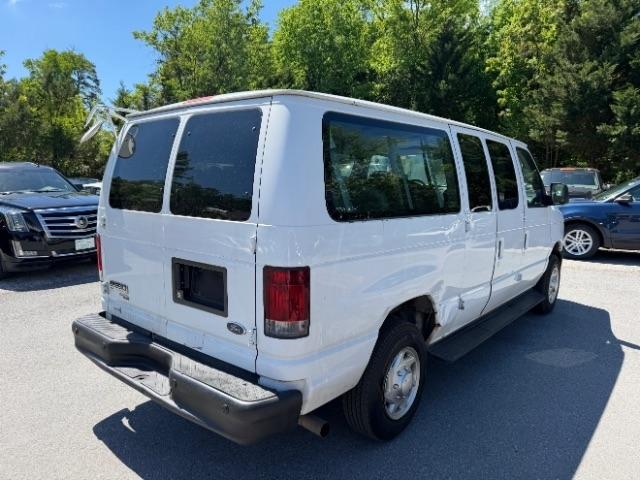 Ford Econoline E-350 XL Super Duty 2008