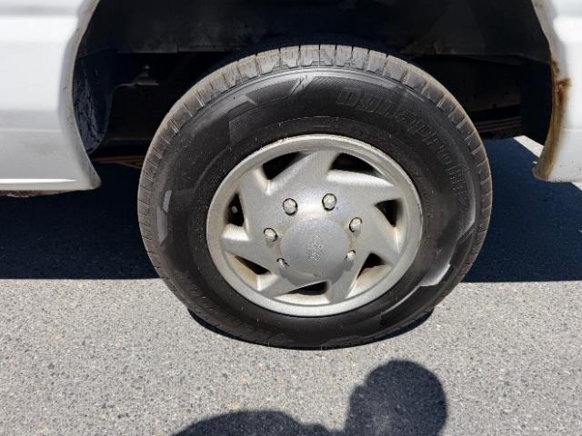 Ford Econoline E-350 XL Super Duty 2008