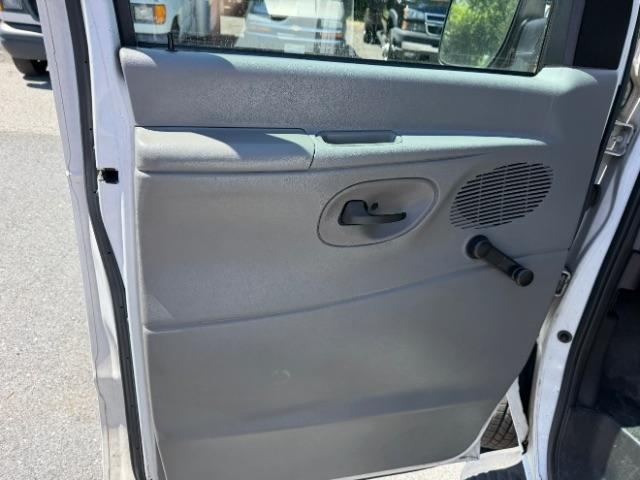 Ford Econoline E-350 XL Super Duty 2008