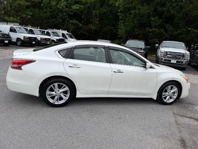 Nissan Altima 2.5 SV 2014