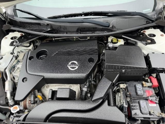 Nissan Altima 2.5 SV 2014