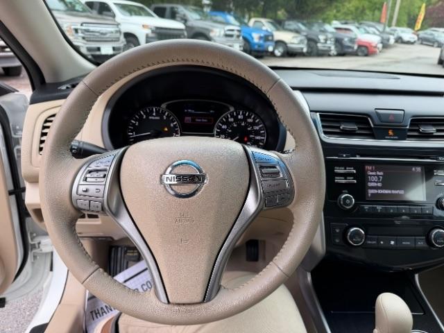 Nissan Altima 2.5 SV 2014