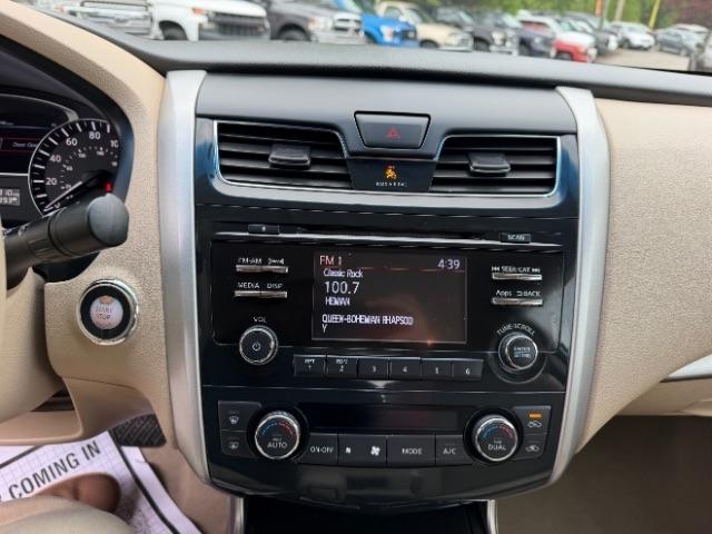 Nissan Altima 2.5 SV 2014