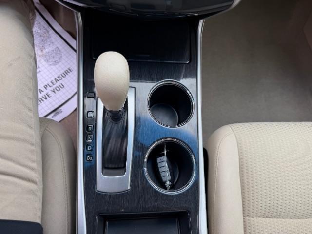 Nissan Altima 2.5 SV 2014