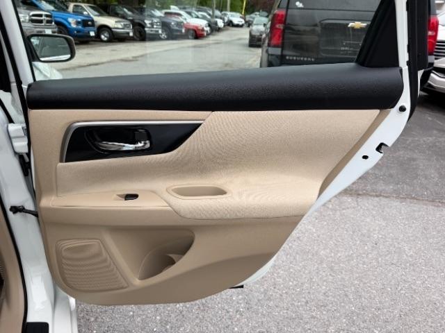 Nissan Altima 2.5 SV 2014