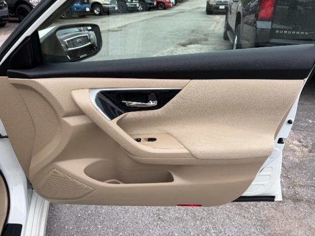 Nissan Altima 2.5 SV 2014