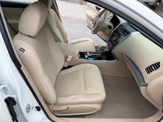 Nissan Altima 2.5 SV 2014