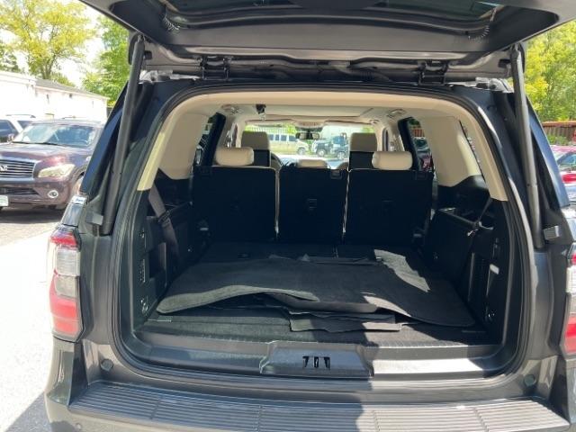 Ford Expedition Platinum 4WD 2020