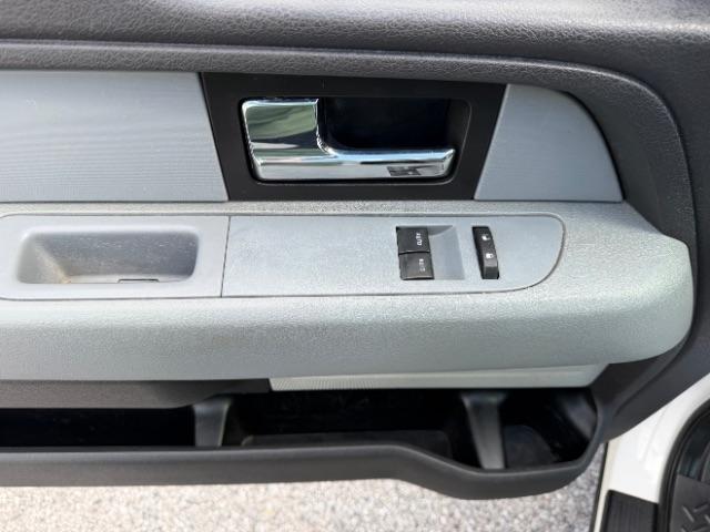 Ford F-150 XL 8-ft. Bed 2WD 2014
