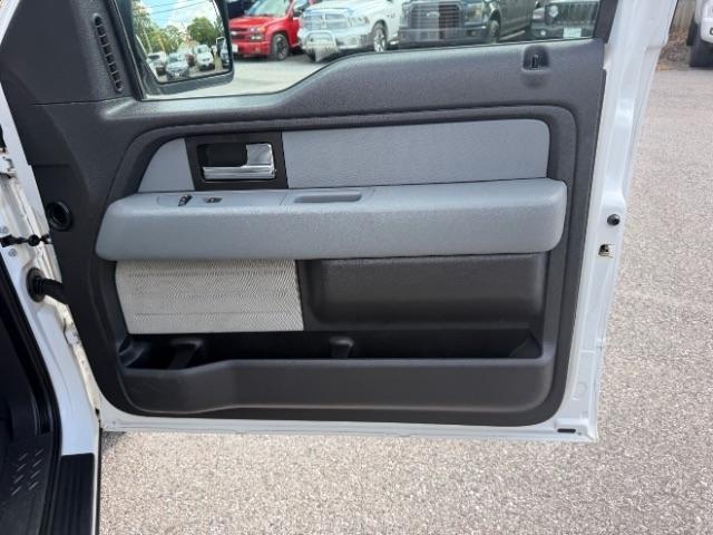 Ford F-150 XL 8-ft. Bed 2WD 2014