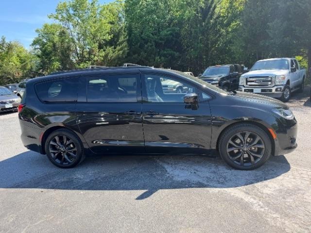 Chrysler Pacifica Touring-L 2018