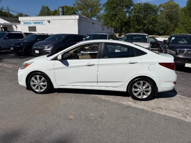 Hyundai Accent GLS 4-Door 2014