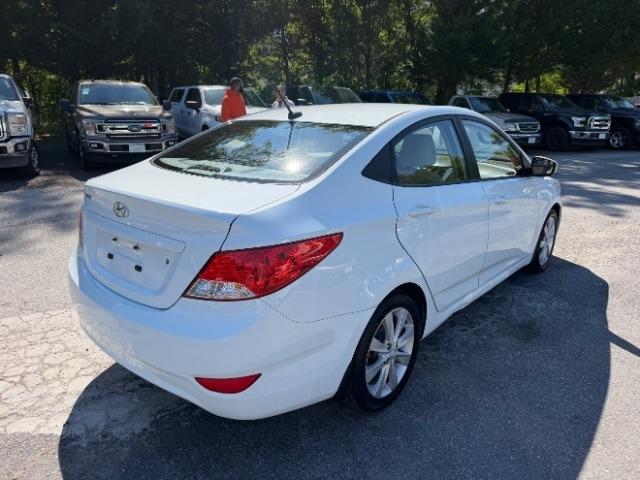 Hyundai Accent GLS 4-Door 2014