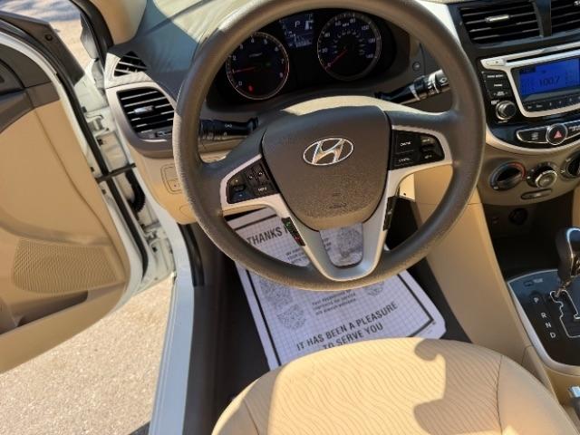 Hyundai Accent GLS 4-Door 2014