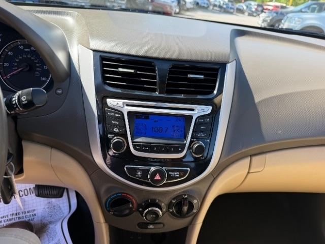 Hyundai Accent GLS 4-Door 2014
