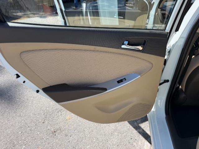 Hyundai Accent GLS 4-Door 2014