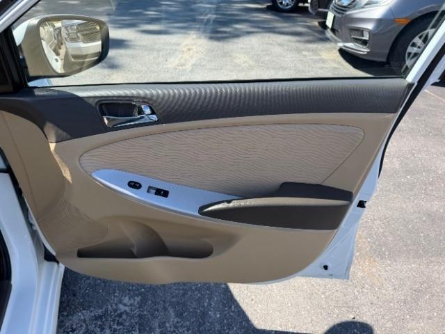 Hyundai Accent GLS 4-Door 2014