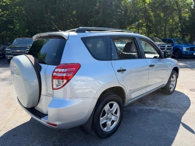 Toyota RAV4 Base I4 4WD 2010