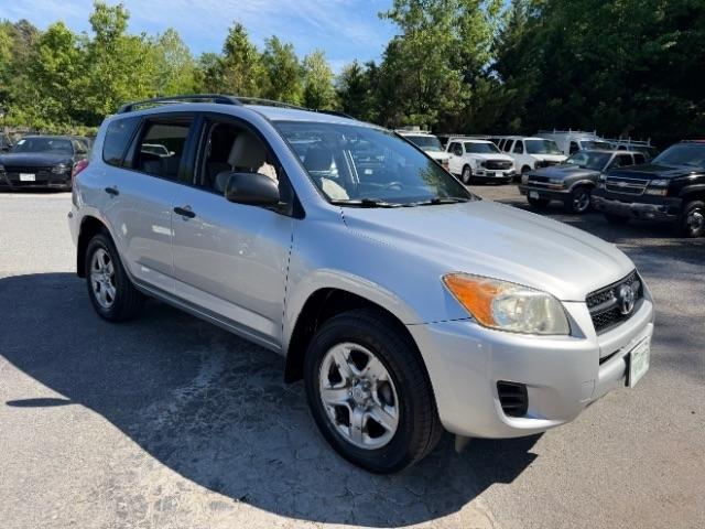 Toyota RAV4 Base I4 4WD 2010