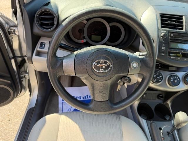 Toyota RAV4 Base I4 4WD 2010