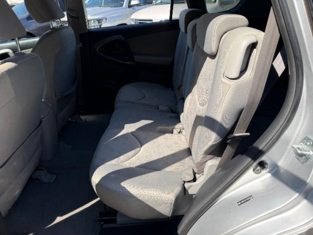 Toyota RAV4 Base I4 4WD 2010