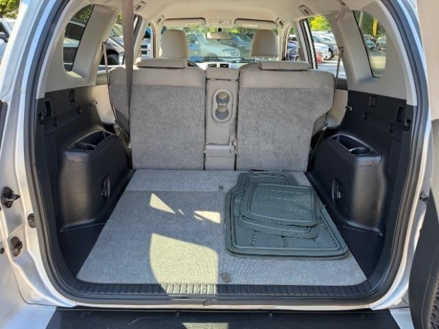 Toyota RAV4 Base I4 4WD 2010