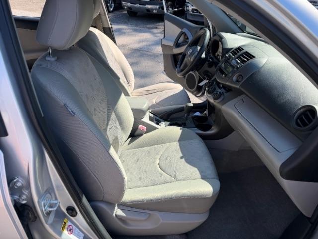 Toyota RAV4 Base I4 4WD 2010