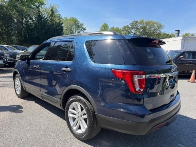 Ford Explorer Base FWD 2017
