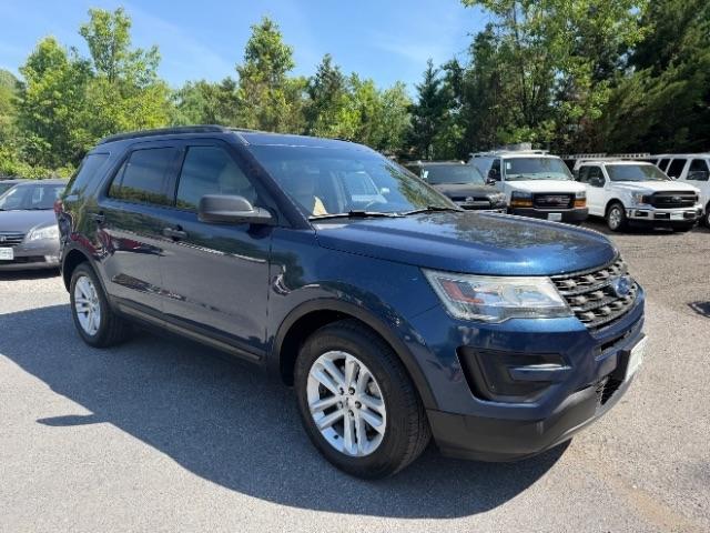 Ford Explorer Base FWD 2017